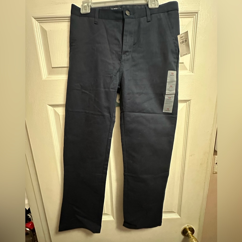 2 pairs of Old Navy boys straight dress stretch pants Size 12.Navy blue and tan.